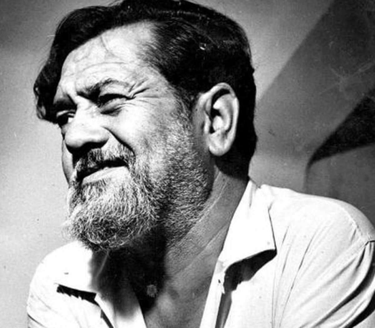 Manuel J. Castilla: La Voz Poética de los Marginados y la Explotación en el Ingenio