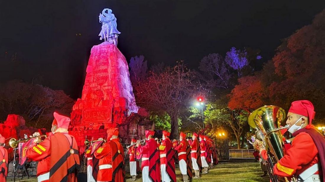 Salta homenajeó a Güemes con una vigilia emotiva y multitudinaria