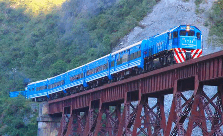 Récord en julio: el Tren a las Nubes amplió su cronograma por la alta demanda turística