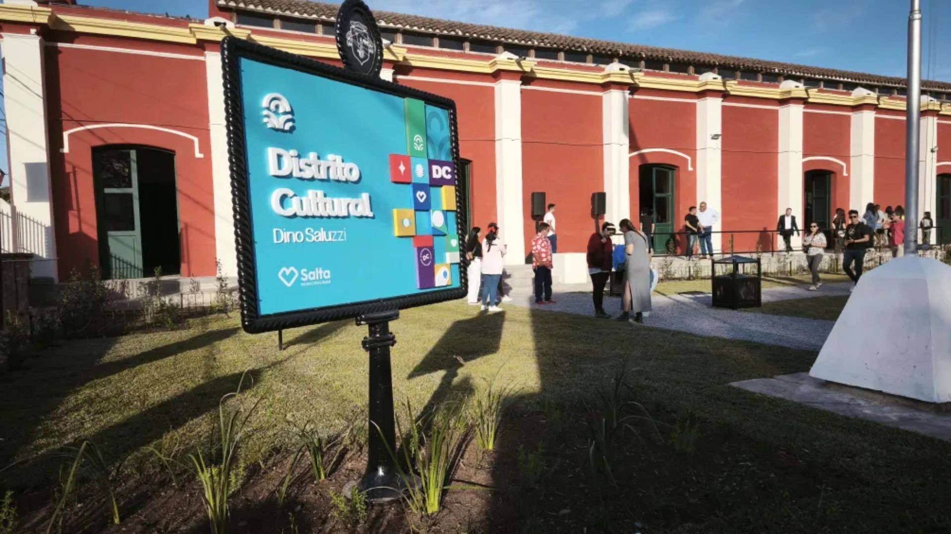 El Distrito «Dino Saluzzi» debutó con un fin de semana a pura cultura salteña