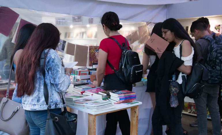 Viernes en la Feria: talleres, homenajes y música para toda la familia