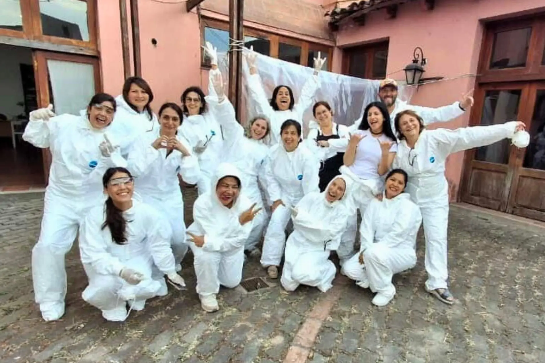Restauradores del NOA y Sudamérica se formaron en la técnica Mist-Lining en Salta