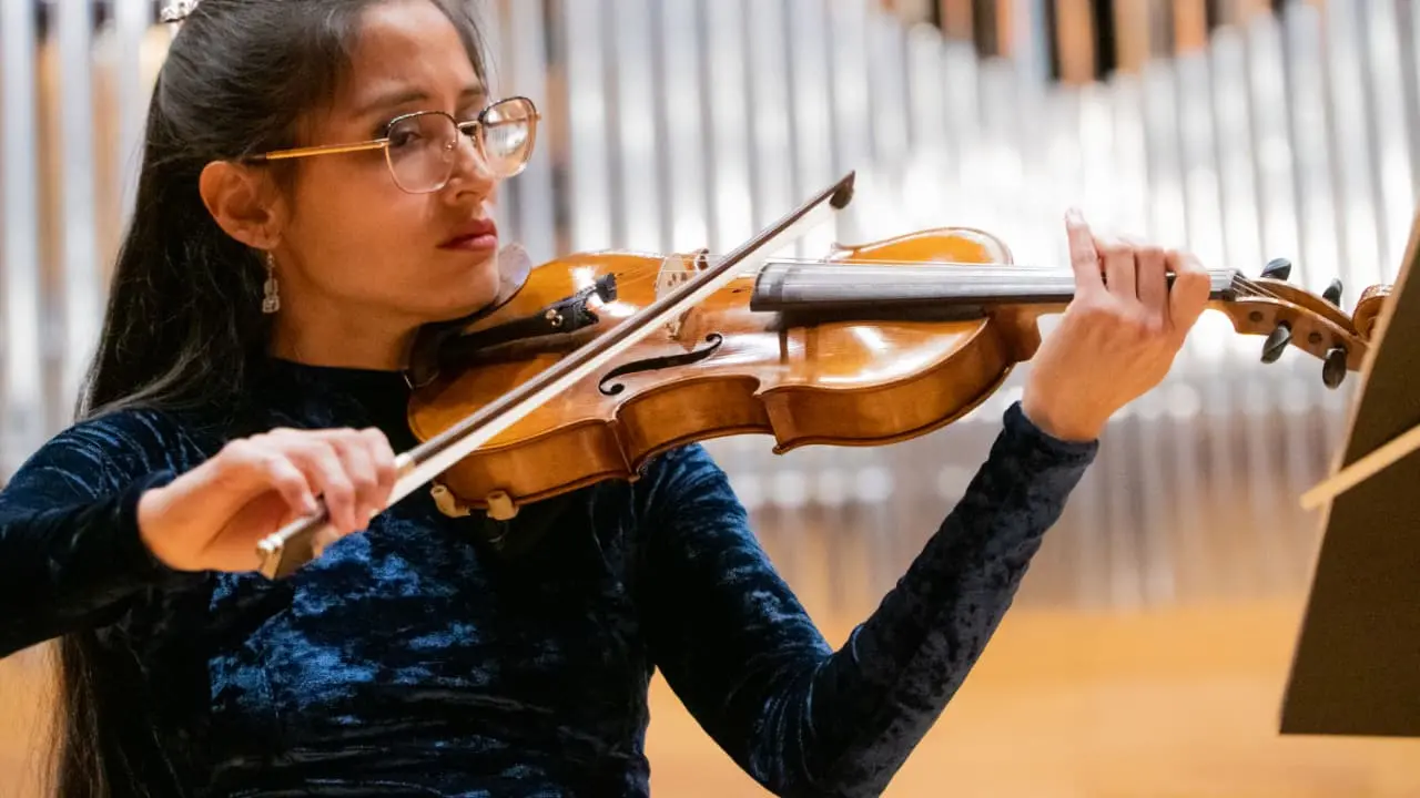 El “Ensamble de Violoncellos” de la Escuela de Música “Lo Giúdice” se presenta con entrada libre y gratuita