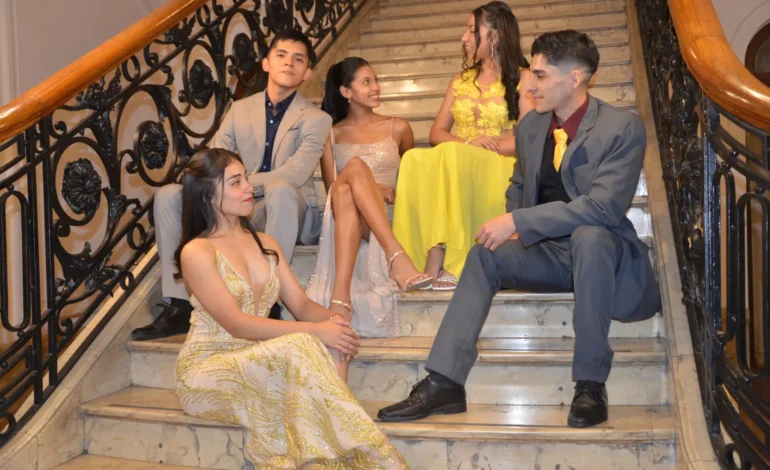 La Escuela Oficial de Ballet celebró su emotiva Gala de Egresados