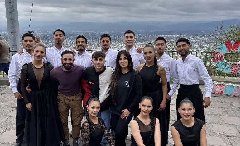 Juan Portela grabó “Mis Pagos” junto al Ballet Folklórico en la cima del San Bernardo