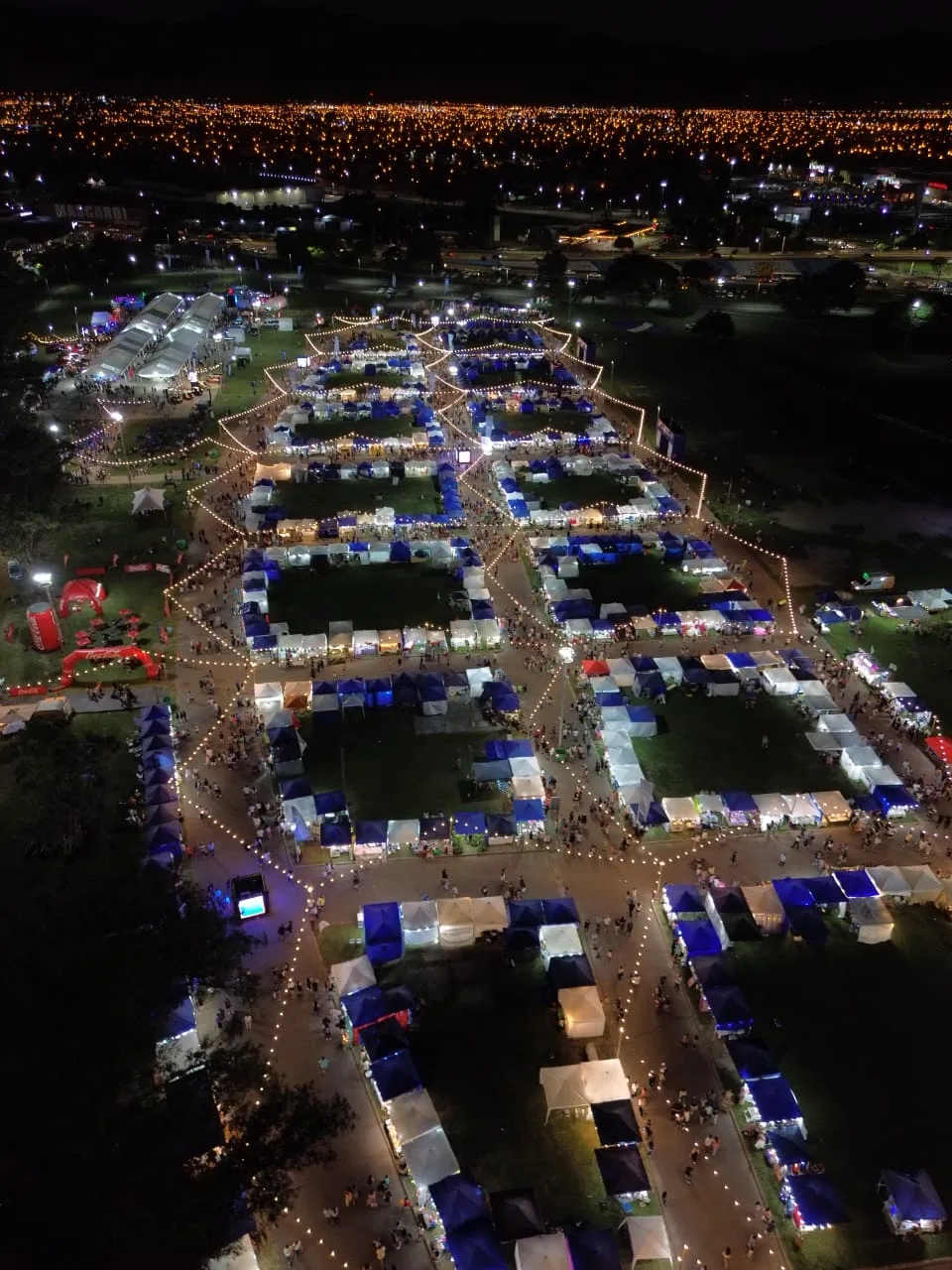 Gran convocatoria en el primer día de la Expo Ciudad en el Centro de Convenciones
