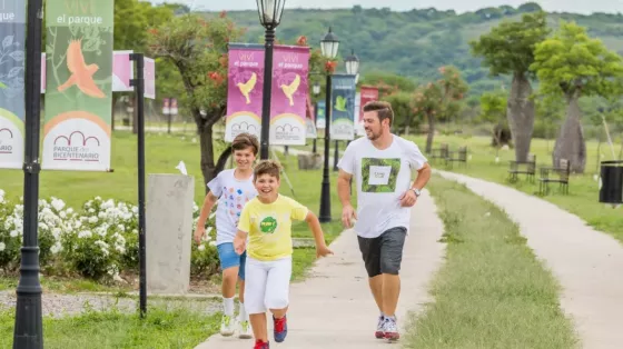 Verano en los parques urbanos: propuestas gratis para disfrutar, aprender y compartir en familia