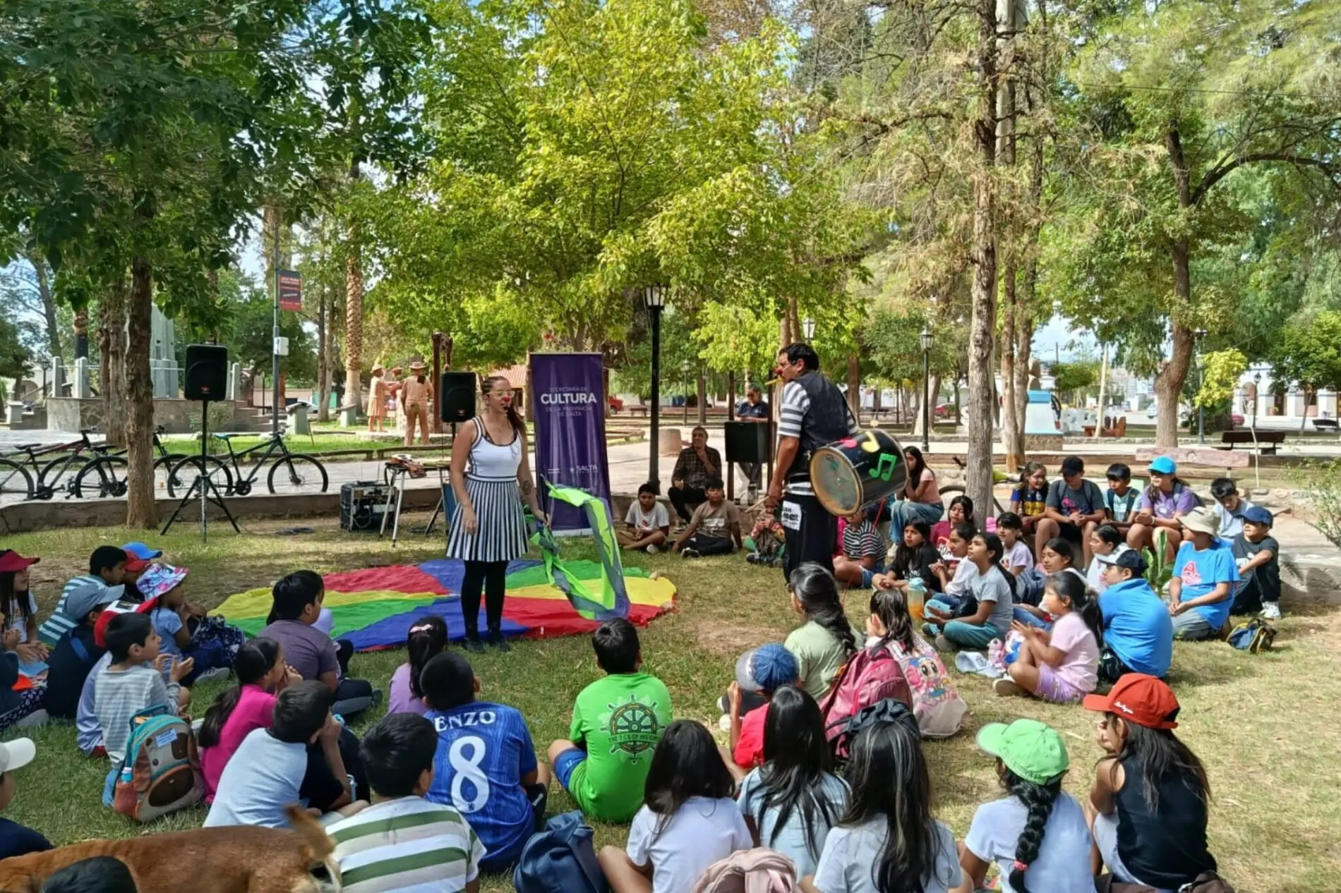 Risas, circo y coplas: propuestas culturales que recorren la Provincia