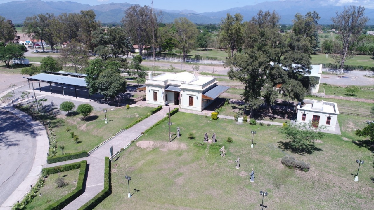 Feria Gastronómica y Artesanal en Estación Zuviría con homenaje por el Día Internacional de la Mujer