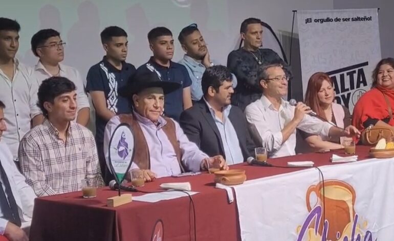 El «Chaqueño» Palavecino culmina la temporada en el Festival Nacional de la Chicha