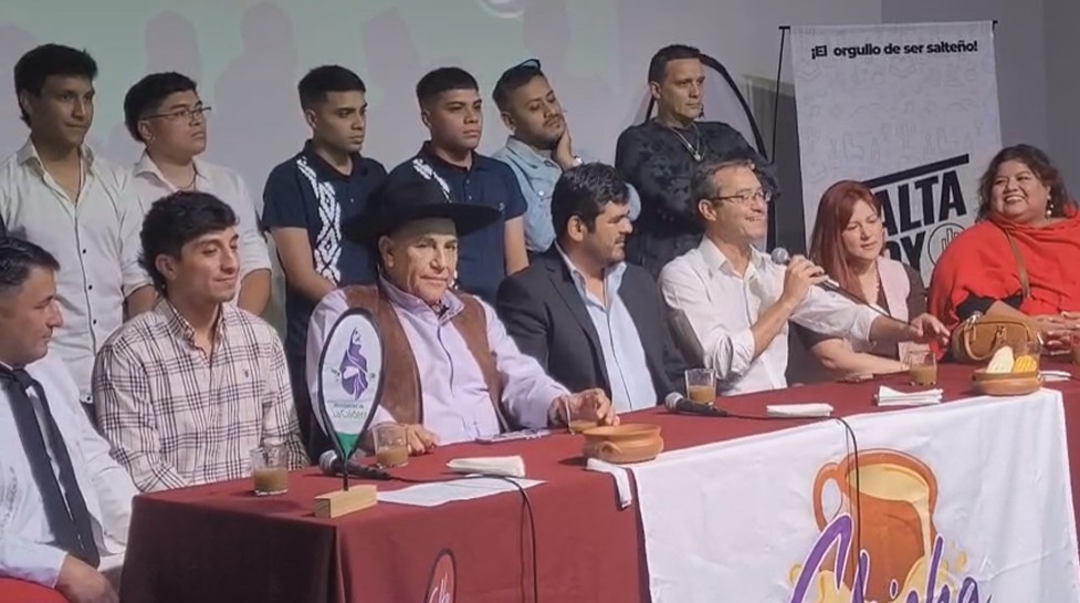 El «Chaqueño» Palavecino culmina la temporada en el Festival Nacional de la Chicha