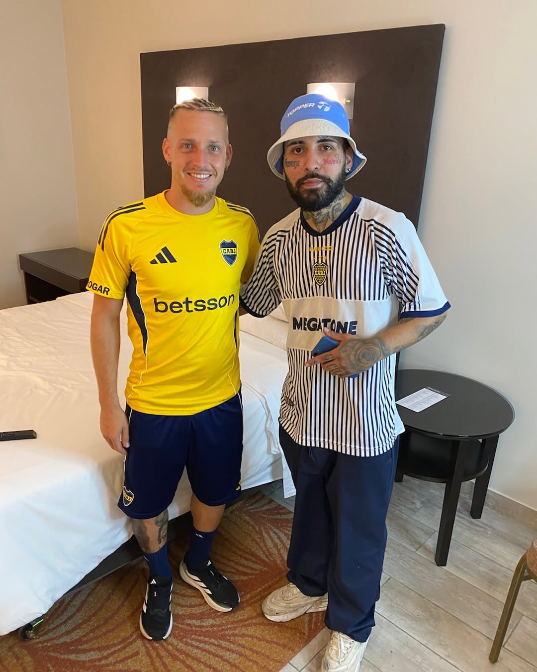 Barbero salteño le cortó el pelo al plantel de Boca