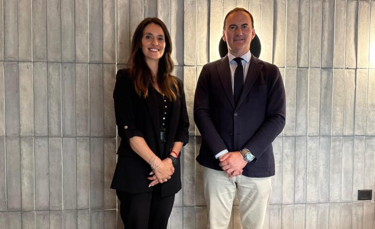 Salta consolida su conexión con la capital del Paraguay y avanza en la conectividad regular con Chile