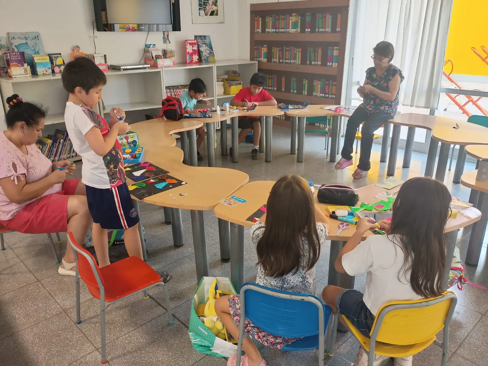 Taller creativo para niños y familias propone aprender, compartir y crear juntos