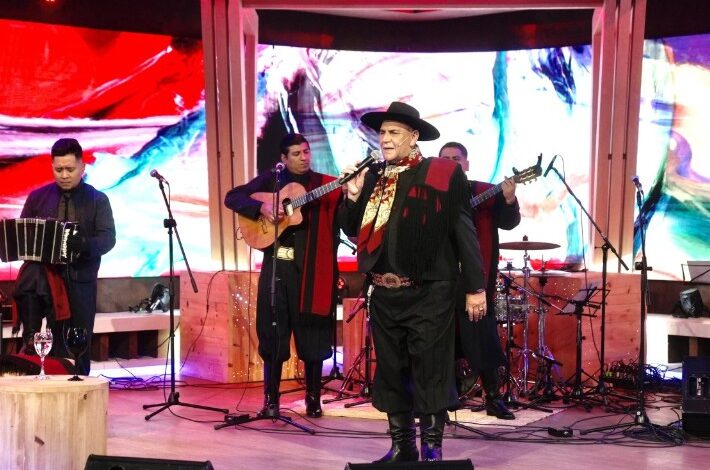 El Chaqueño Palavecino la rompió en la Peña de Morfi