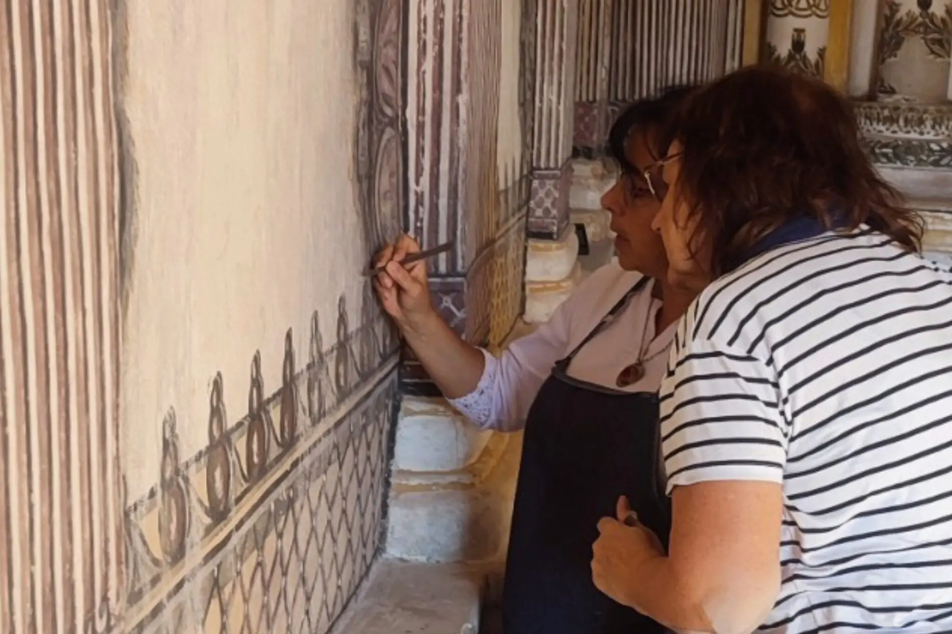 Avanza la conservación de los murales históricos en Seclantás