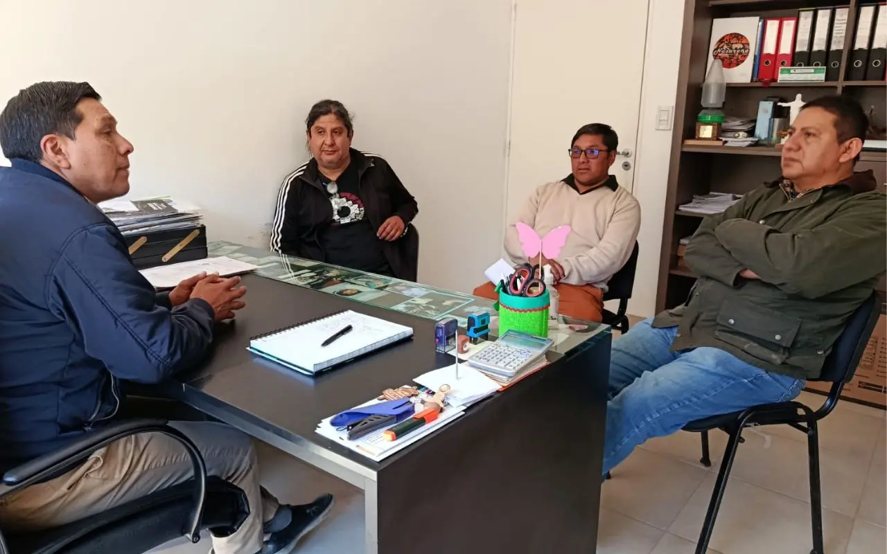 Impulsan acciones conjuntas para fortalecer el desarrollo del sector artesanal en Nazareno