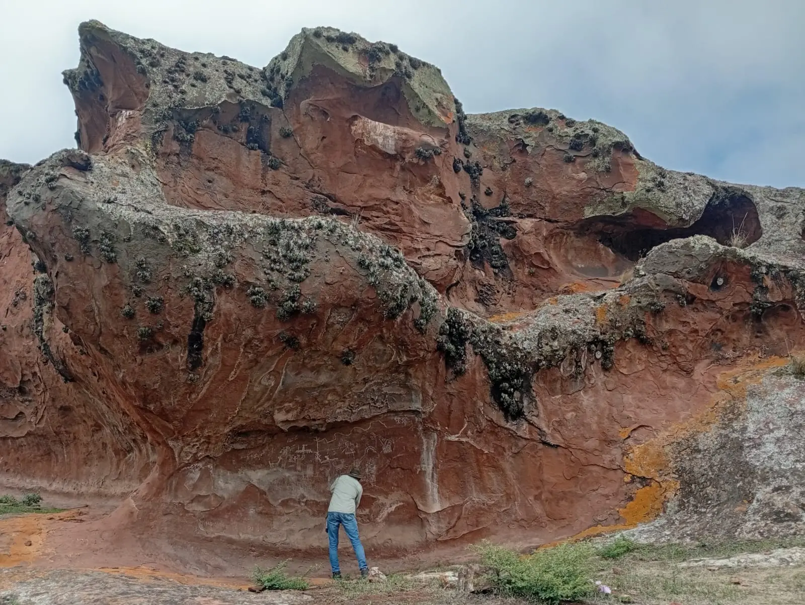 Patrimonio realiza un monitoreo de las Cuevas Pintadas de Guachipas