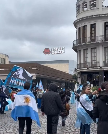 Salta volvió a teñirse de celeste y blanco tras una nueva victoria de la Selección Argentina