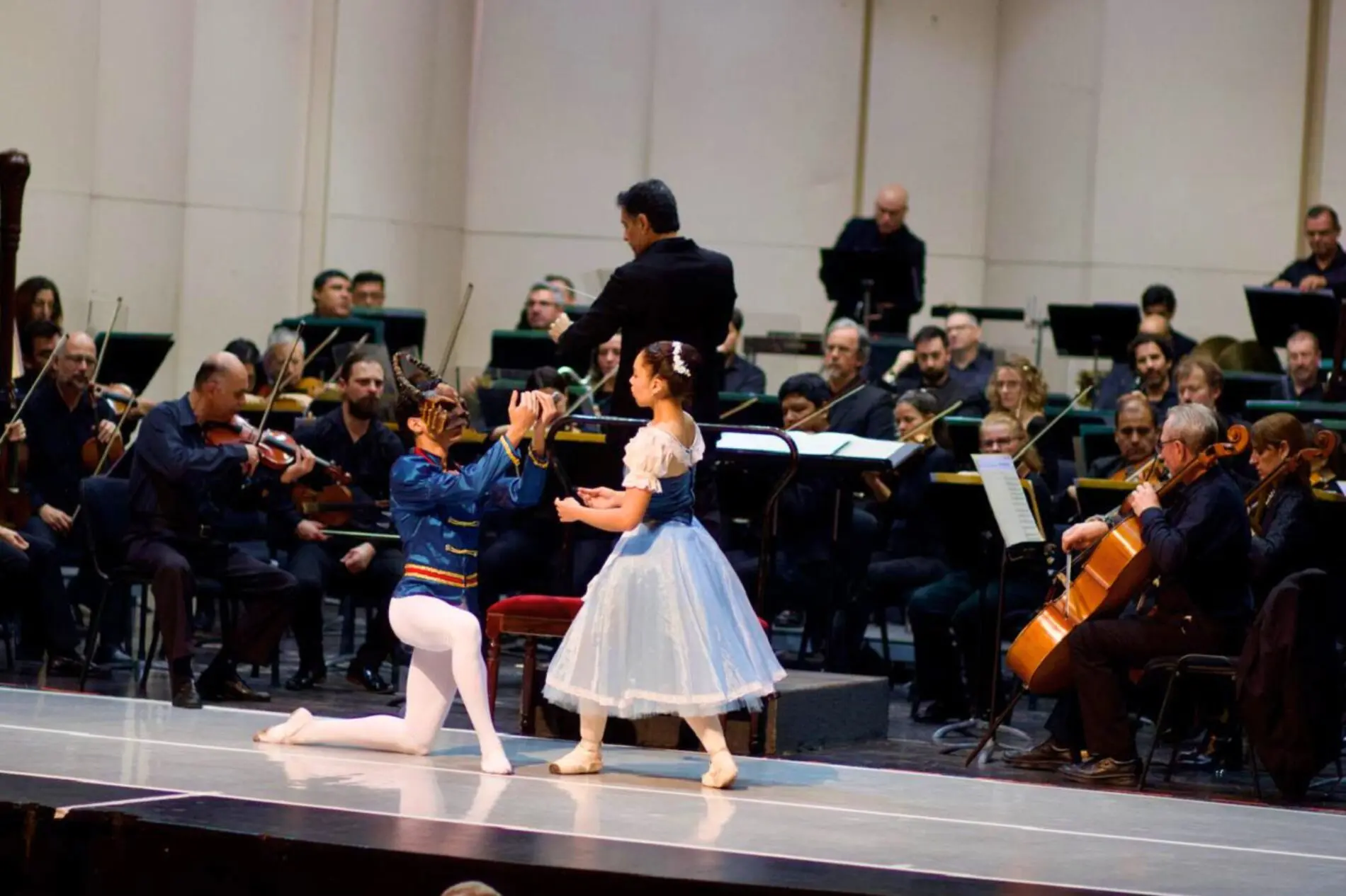 Más de 2.600 personas vivieron la magia de “La Orquesta y los Cuentos de Hadas” en Salta