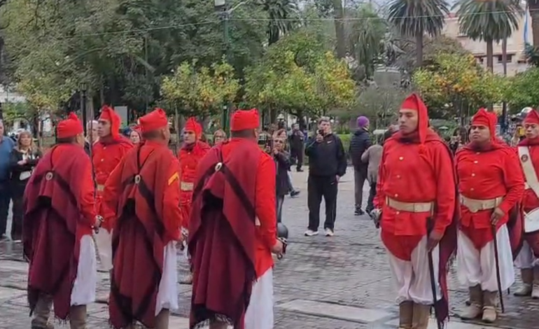 ¡Custodiando la gloria de nuestro héroe gaucho! 