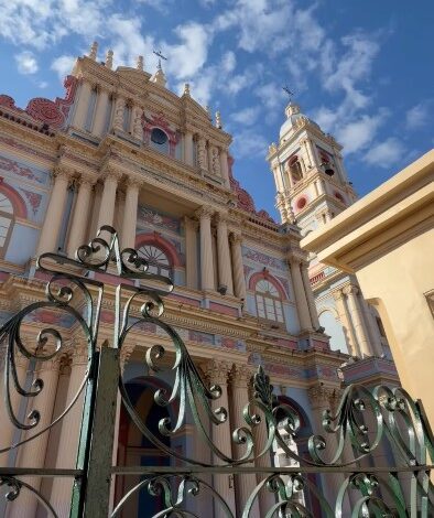Hay monumentos que hay que ver con atención, y la Iglesia de la Viña es uno de ellos