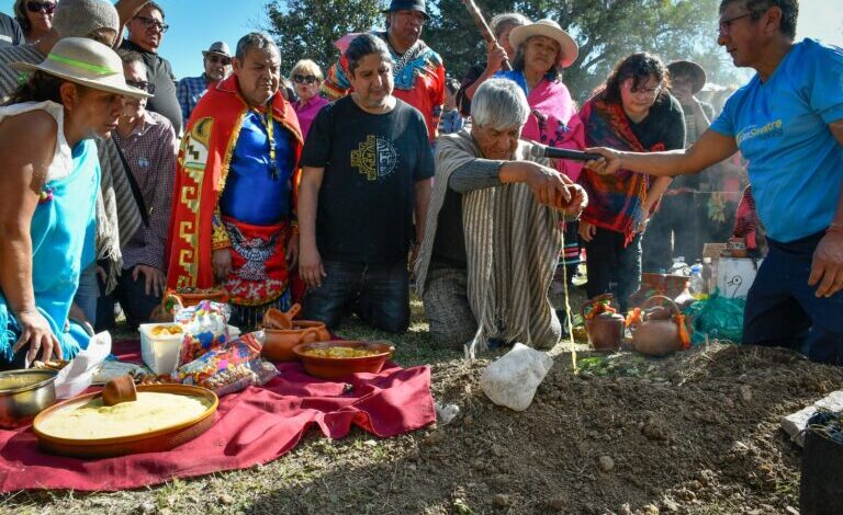 El Mercado Artesanal de Salta celebró la 25ª edición del Tradicional Convite a la Pachamama
