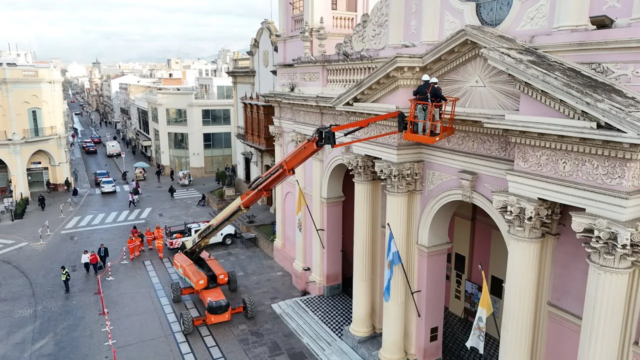 Renuevan el sistema de iluminación de la Catedral Basílica