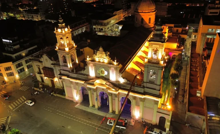 La Municipalidad renovó por completo el sistema de iluminación de la Catedral